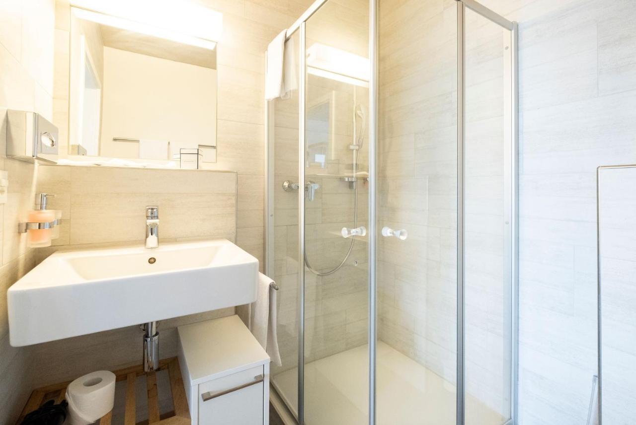 Tailormade Hotel Idea Spreitenbach Bagian luar foto
