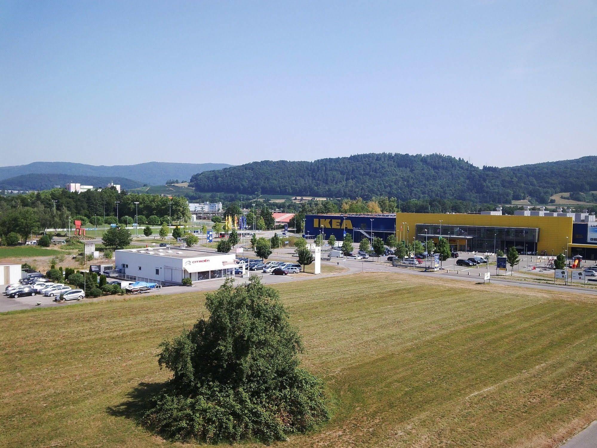 Tailormade Hotel Idea Spreitenbach Bagian luar foto